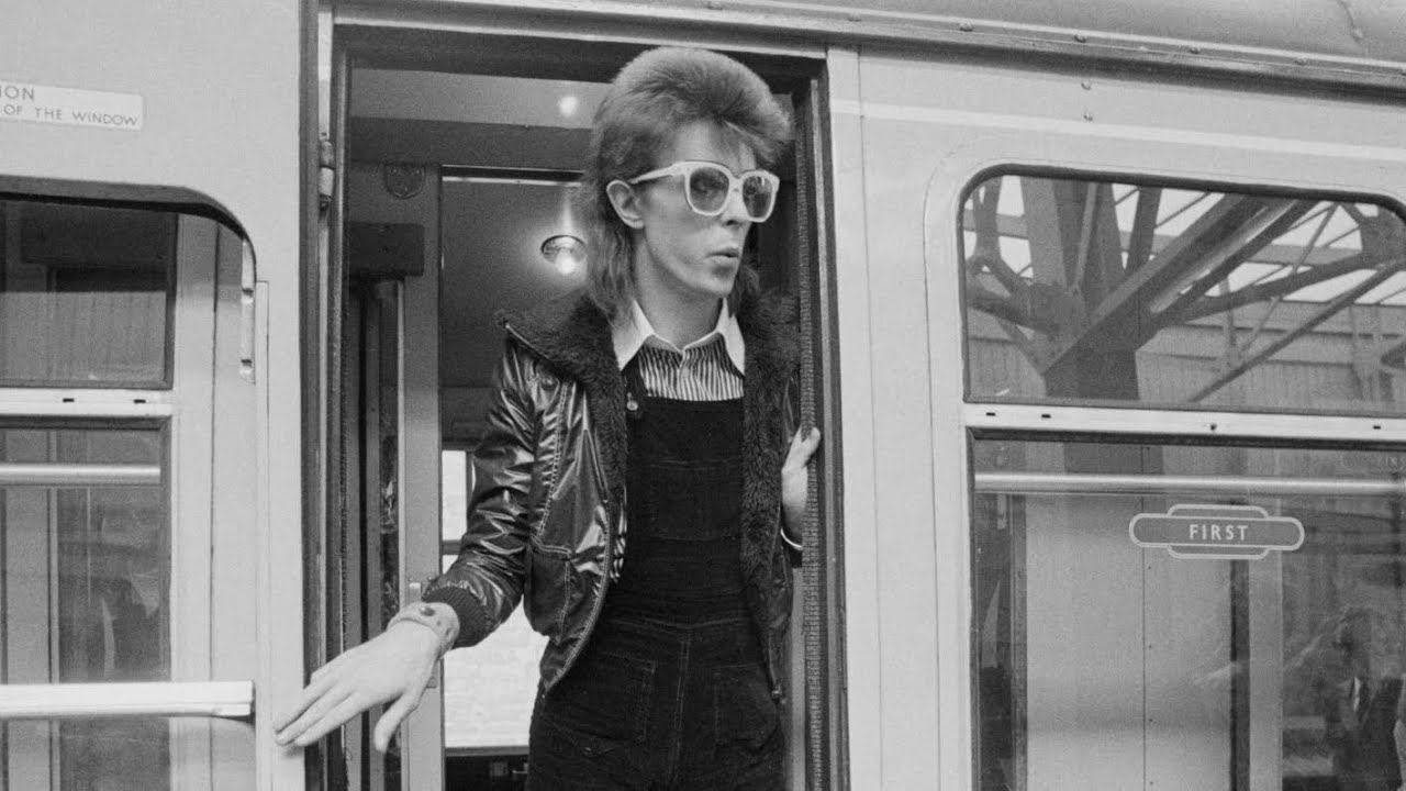 Deconstructing “All The Young Dudes” by David Bowie (Isolated Tracks)
