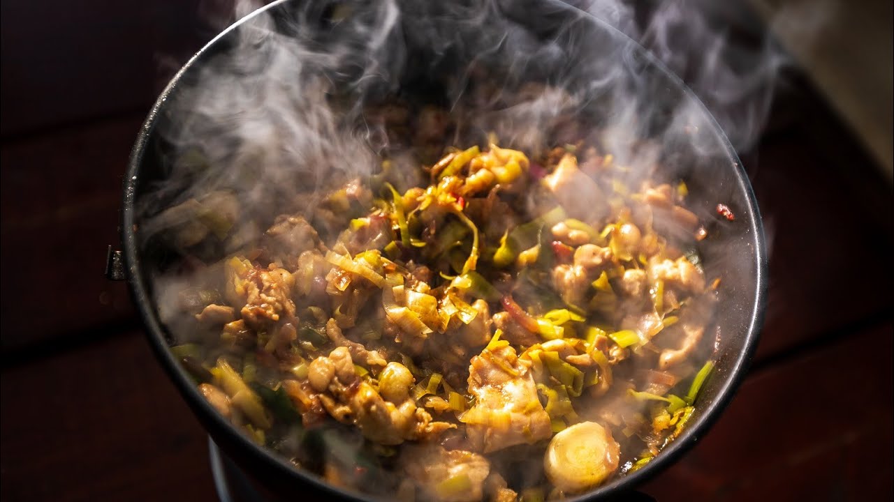 Chicken in Sweet Chili Soy Sauce - with leek, onions and garlic - Trangia 25 cooking on a cold....