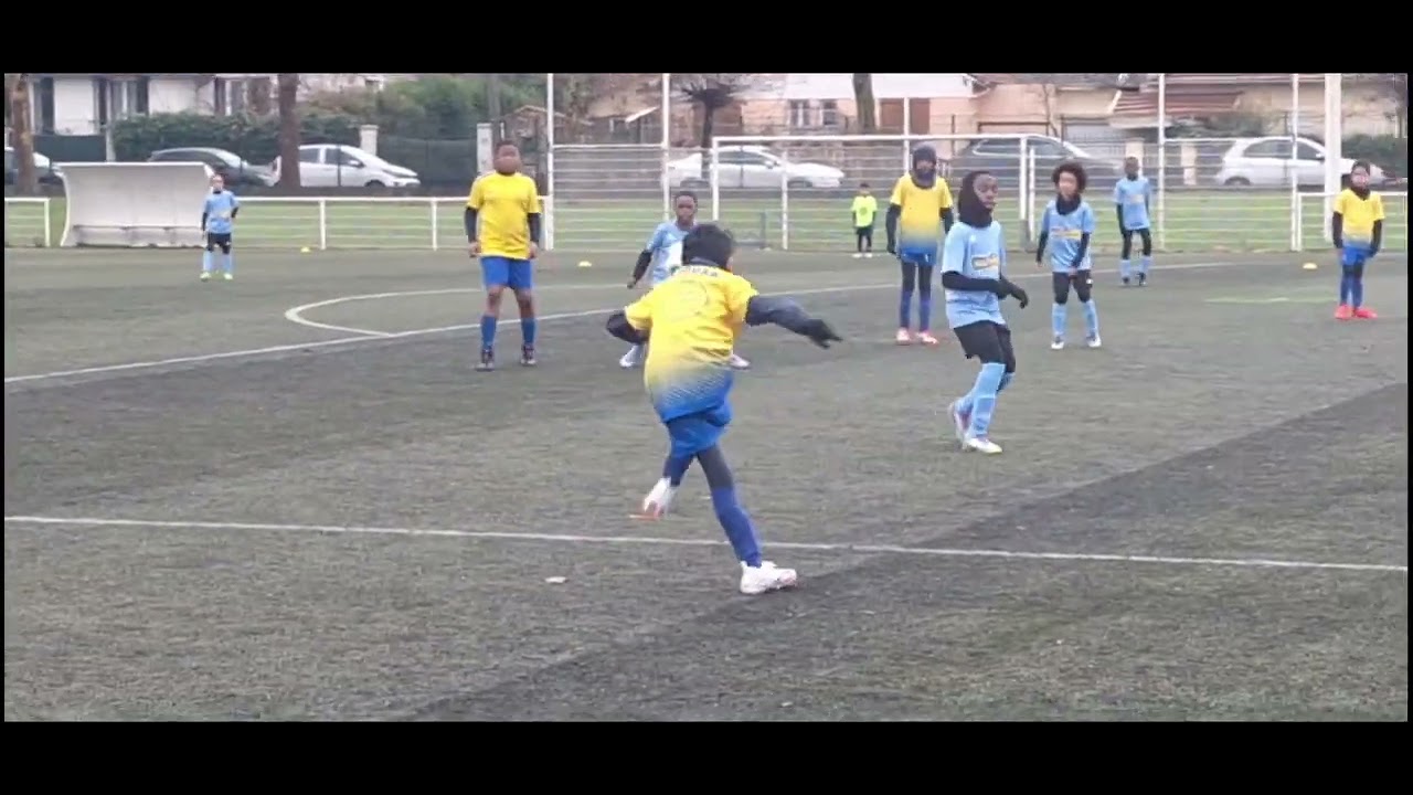 u10:  AS  ERMONT   C  vs  COURDIMANCHE  . MATCH CRITÉRIUM LE 29/11/2025