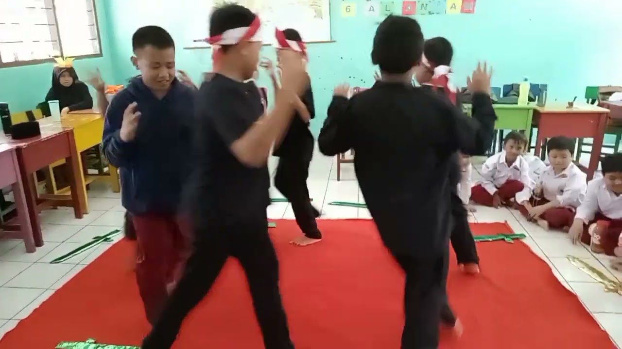Penampilan Kreasi Seni Kelas VI Angkatan ke 5 
