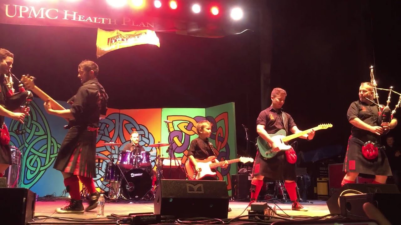 Red Hot Chilli Pipers with Jaeger Willis
