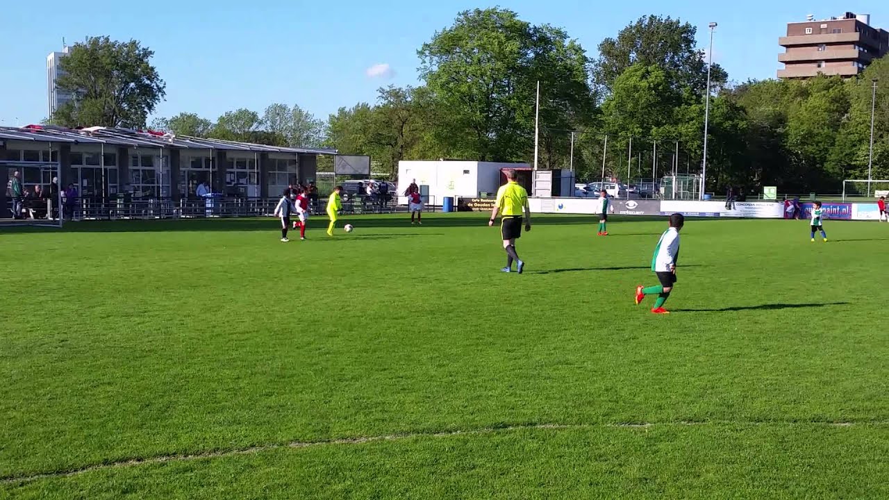 Overmaas F2 tegen Coal F1 op 12-05-2015