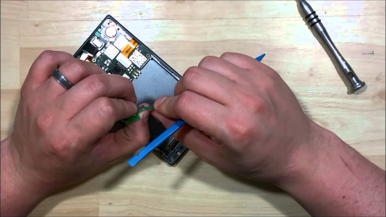 Nokia Lumia 830 - Screen Replacement - Disassembly