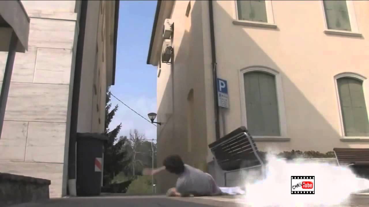 FAILS 2012 [failblog]