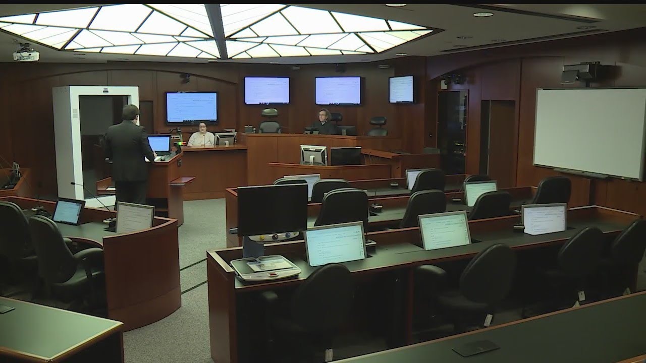 Court record wars: Courts moving to use of artificial intelligence while court reporters question ac