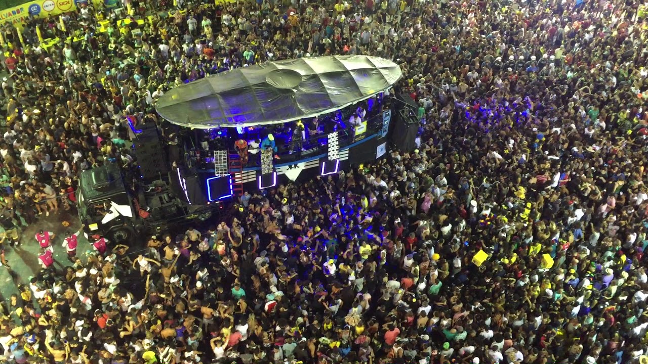 BaianaSystem - Forasteiro - Farol da Barra - Carnaval 2018