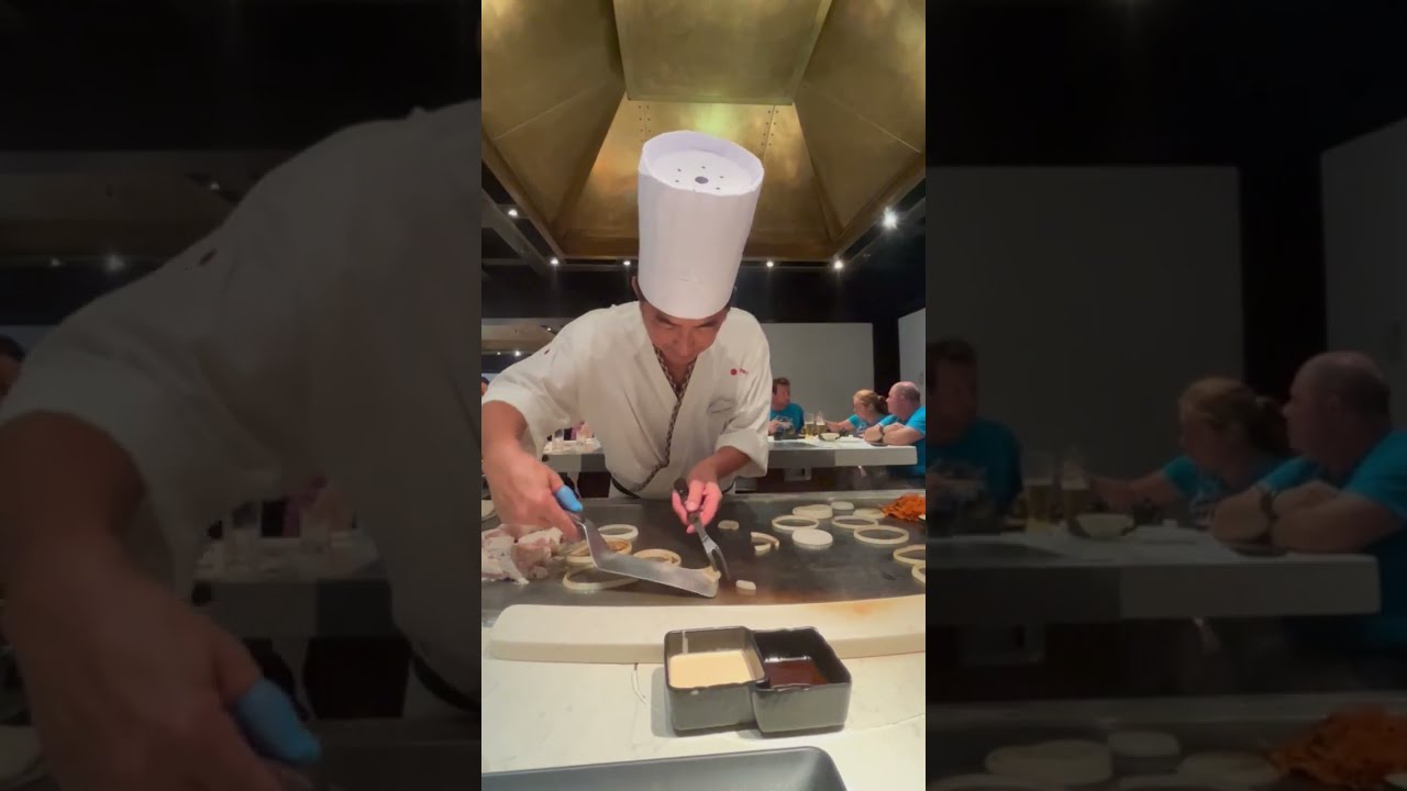 Teppan Edo Chef Makes a Mickey Mouse out of Onions at EPCOT World Showcase Japan Pavilion