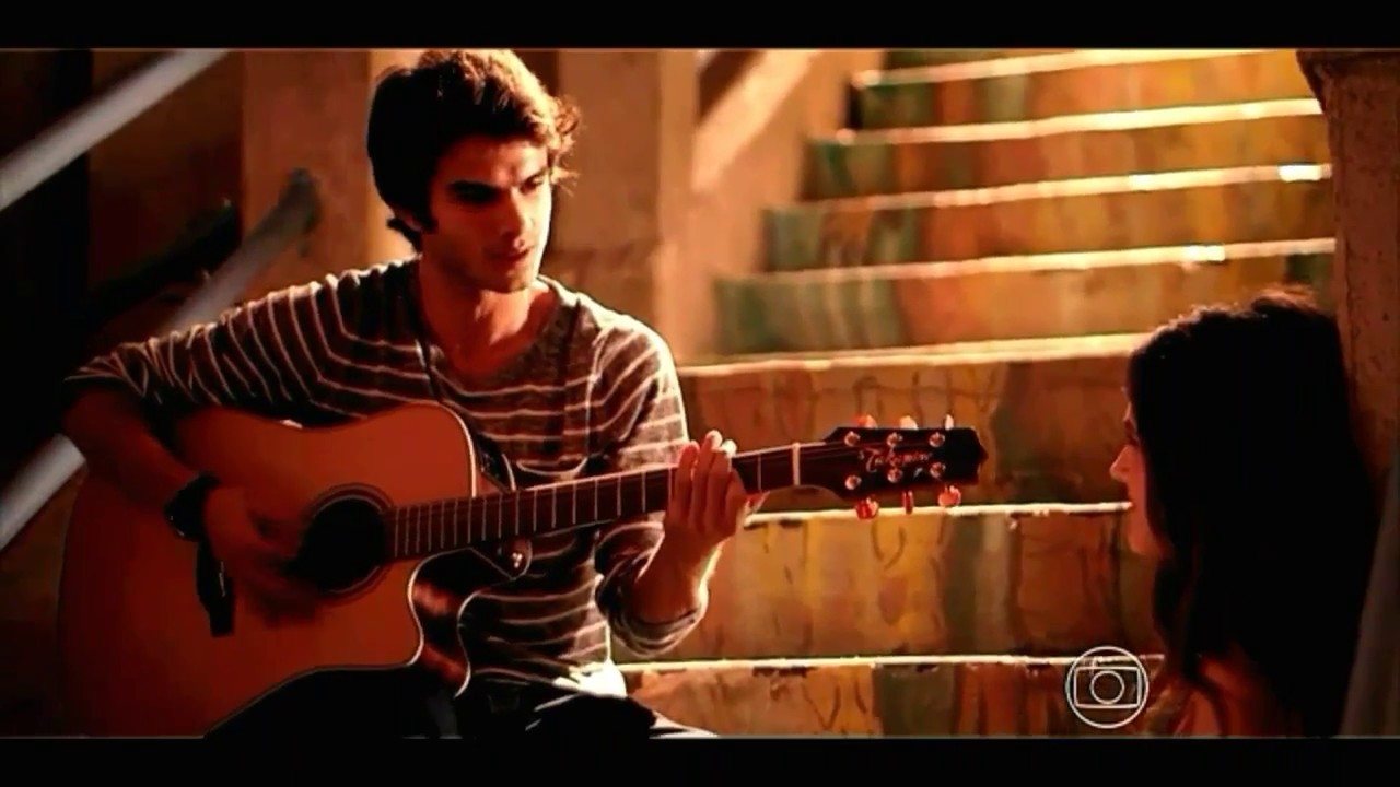 Cassandra e Fabinho Fight song