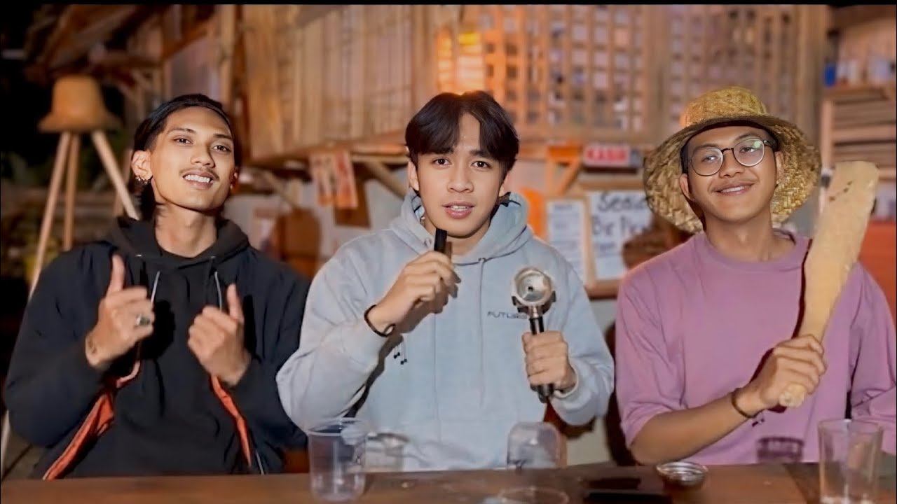 ASMR WITH FRIENDS (IN CAFE)