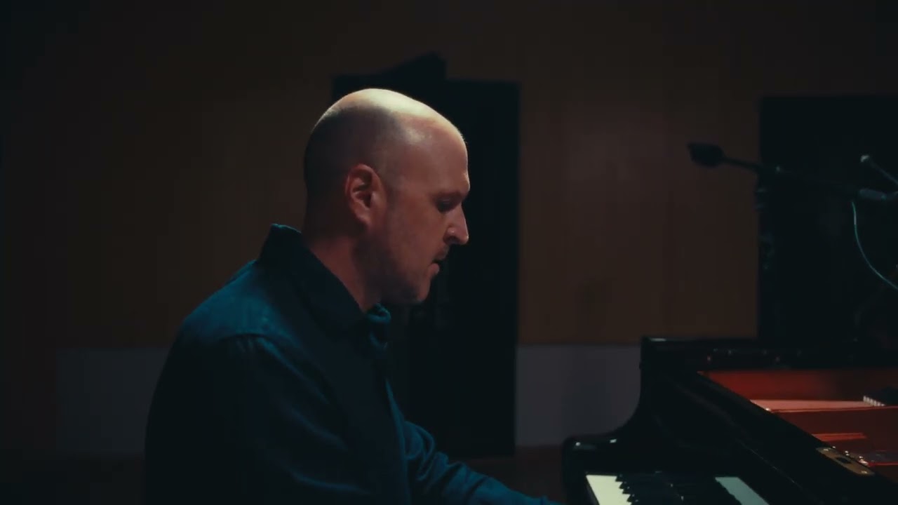 Alex Alguacil plays Fruhlingslaube by Schubert/Litzts at Heartwork Recording Studios.