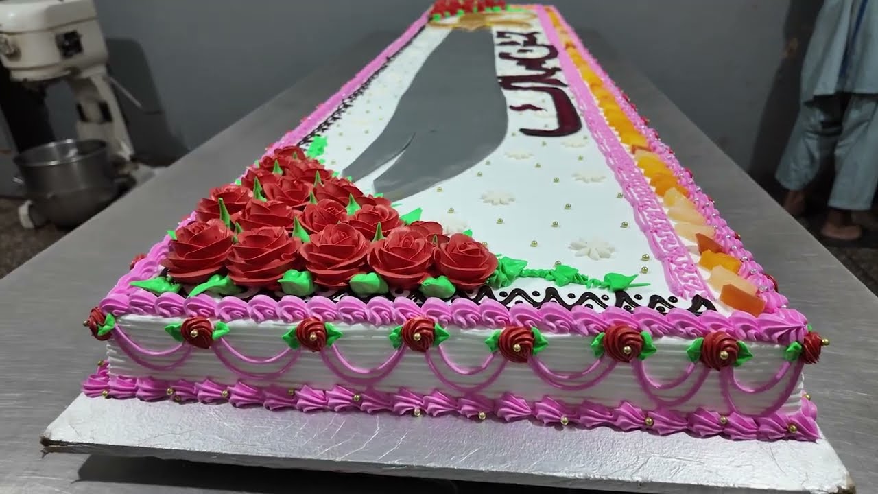 70 Pound customised #trending #cake , Turn moments into #memories with our #designer cakes #foryou