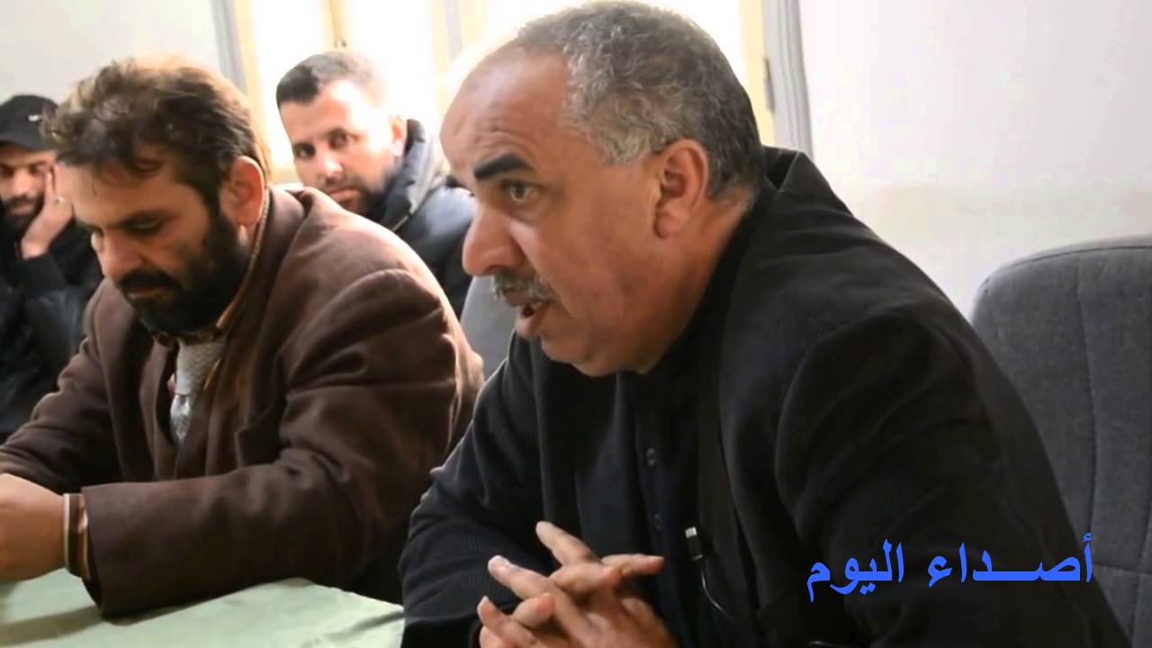تازة : وجهة نظر رئيش جماعة تيزي وسلي وأحد أعضاء المعارضة بشأن قضية مقلع للحجارة بالمنطقة .