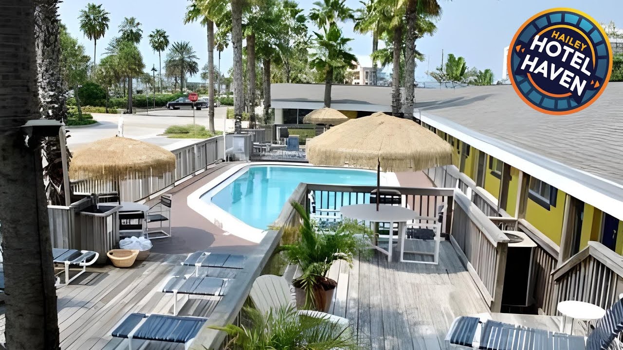 Barefoot Bay Resort Motel | Clearwater (FL), United States | Hotel Review 🛏️