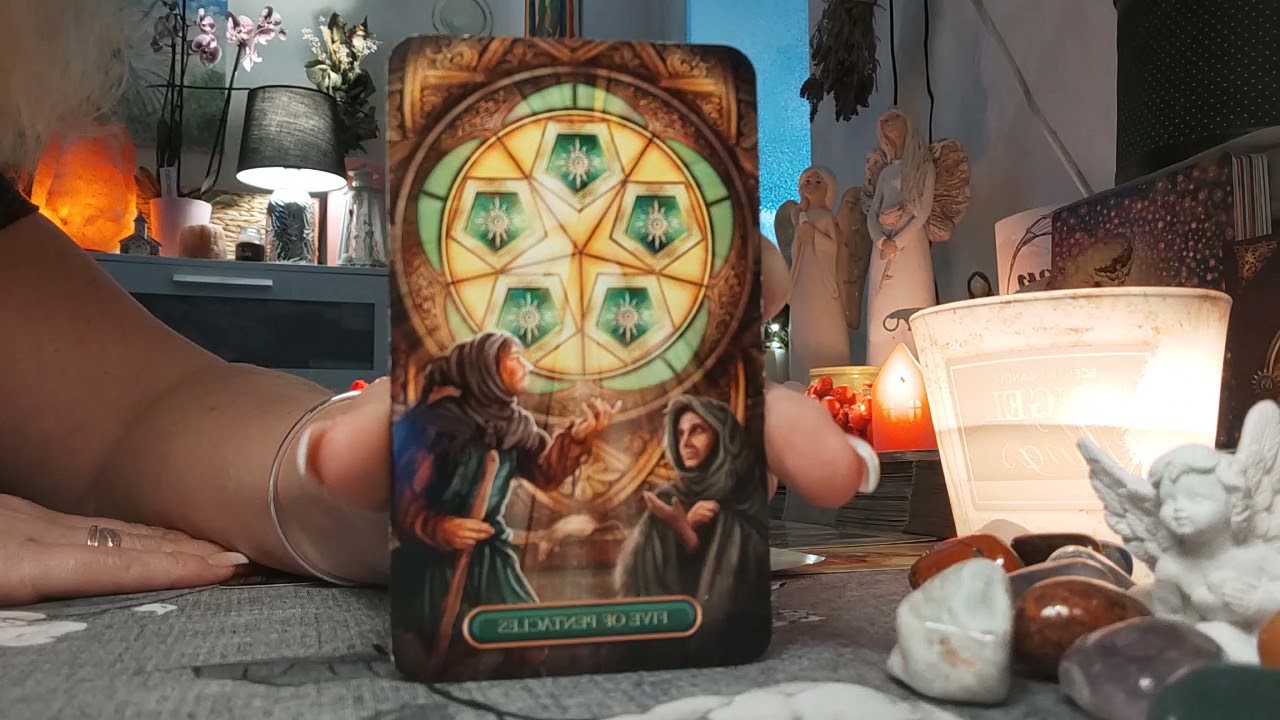 Vzkaz pro někoho z Vás... přesto, že už nevěříte, to krásné tady stále je🌹🍀