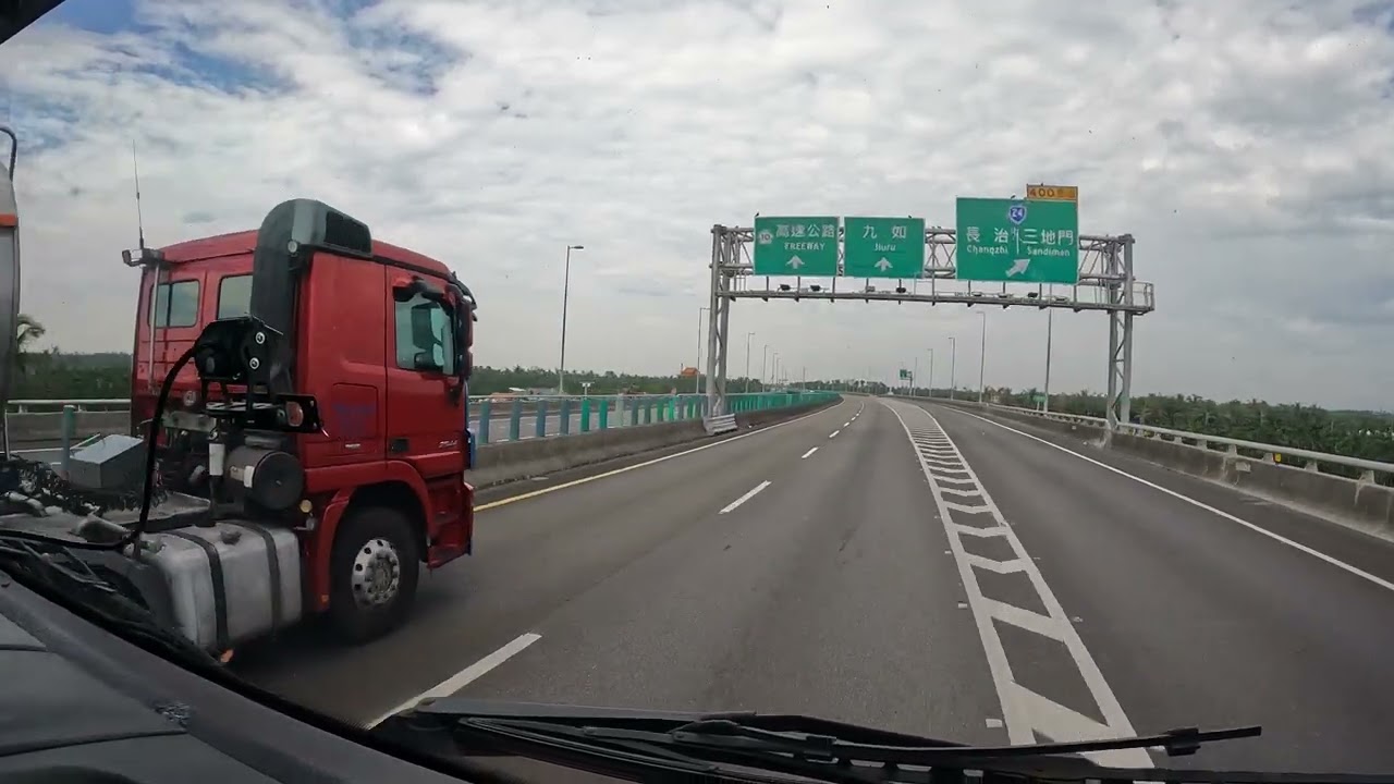 PU Driving SCANIA P310-TAIWAN 屏東回程的路上 就是這麼chill