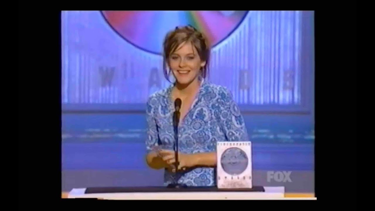 Alicia Silverstone - Blockbuster Entertainment Award (2000)