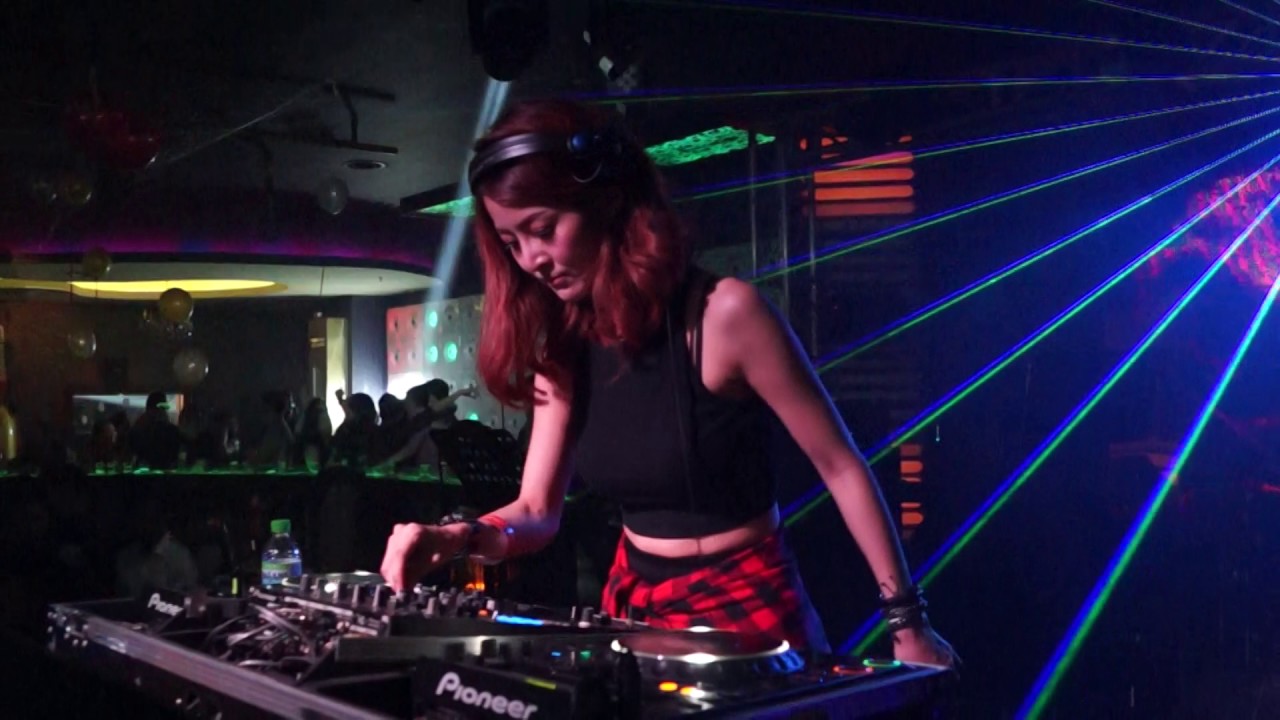 DJ Nana on 2017 New Year Eve Countdown Party (31/12) at Club Celebrities Miri, Malaysia 2
