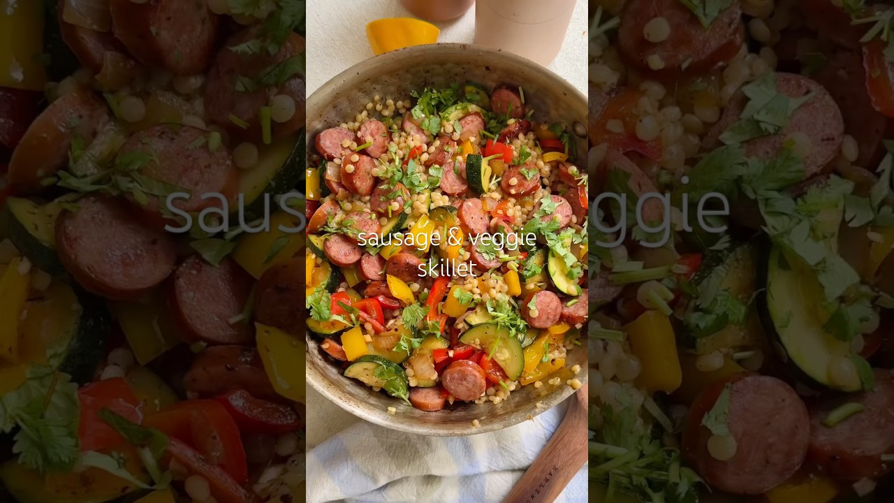 EASY sausage & veggie skillet #easymeals #onepanmeal #sausage