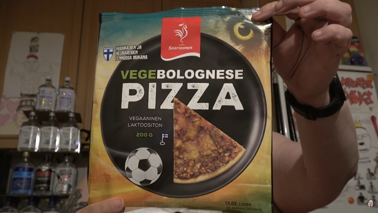 Hampaaton läski syö: Osa 4363 - Saarioinen Vegebolognesepizza
