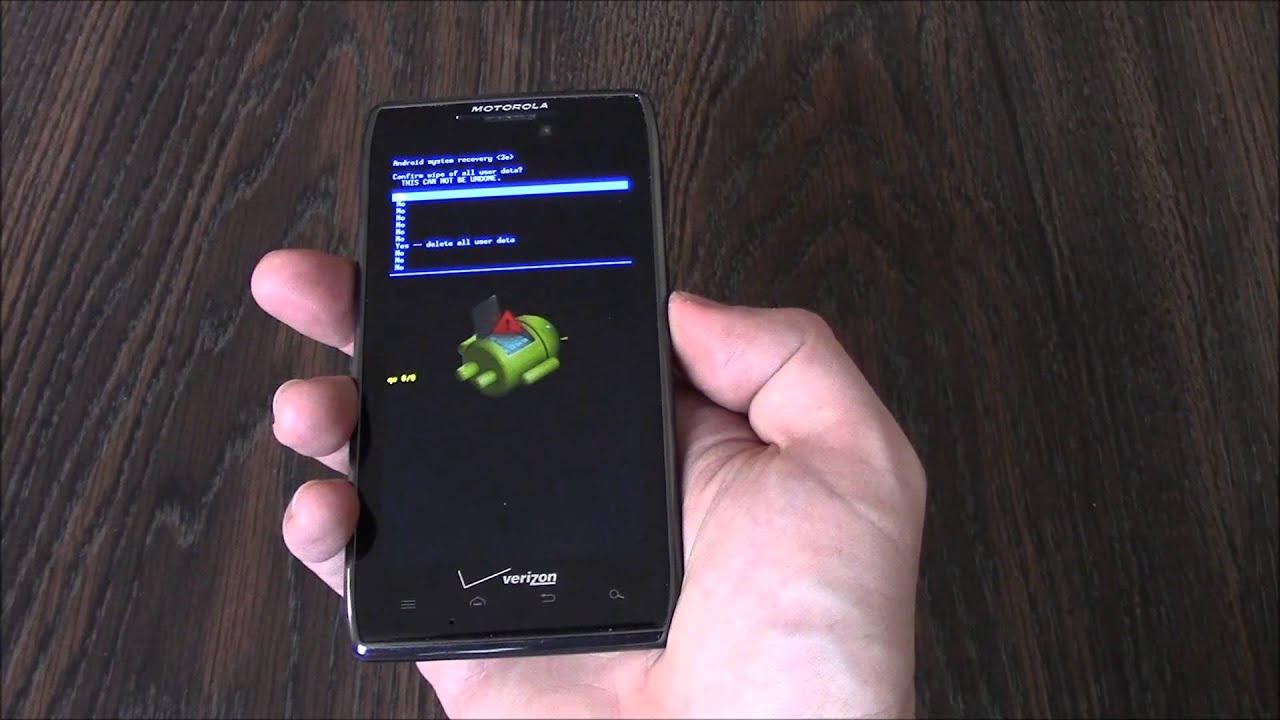 Как сделать аппаратный сброс (Hard Reset) на смартфоне Motorola Droid Razr Maxx XT912