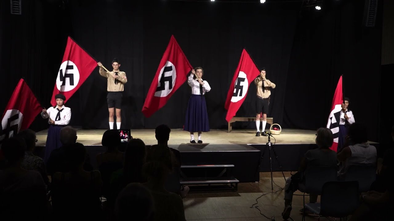 Kurzbericht - Theaterstück Sonntagskinder - Matrix Königsbrunn