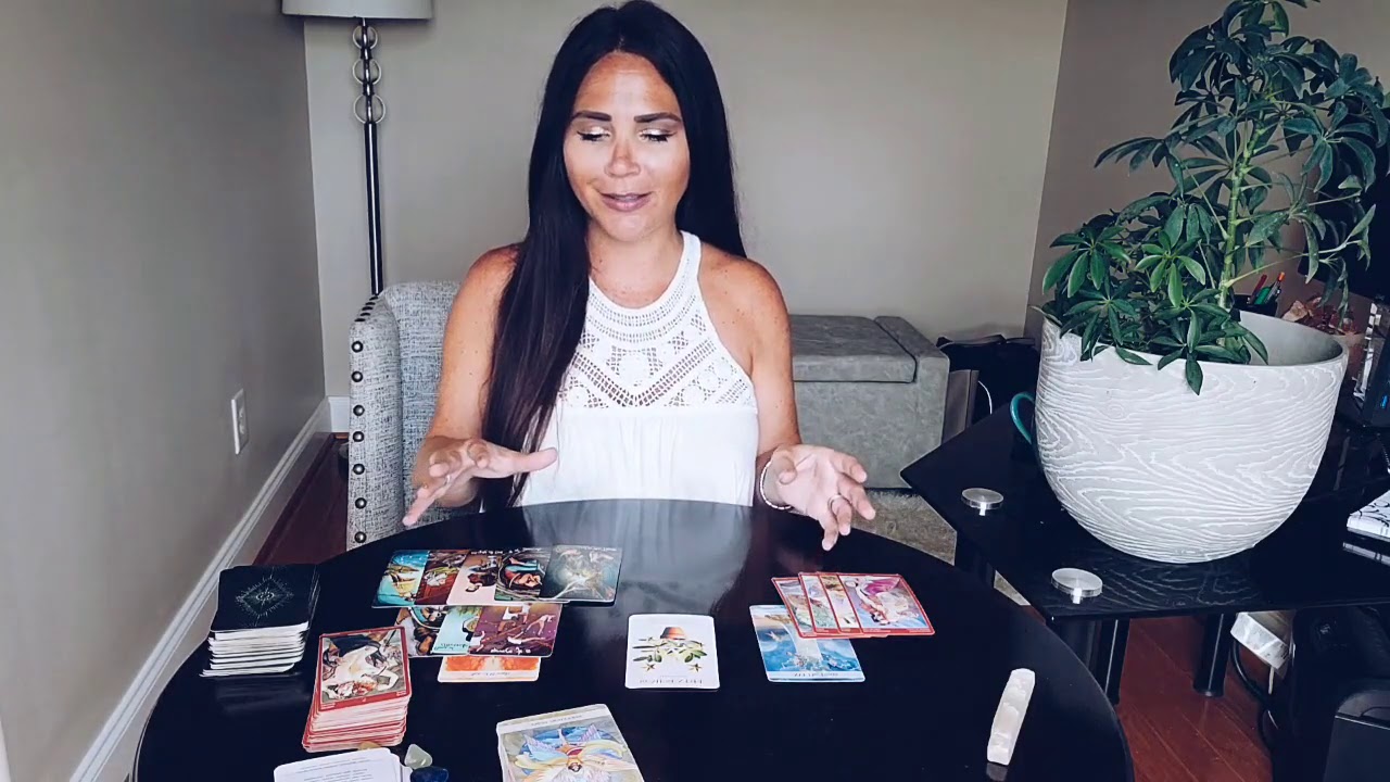 AQUARIUS THIS IS THE MOMENT YOU'VE BEEN WAITING FOR ❤ YOU VS THEM MID-AUGUST TAROT READING.