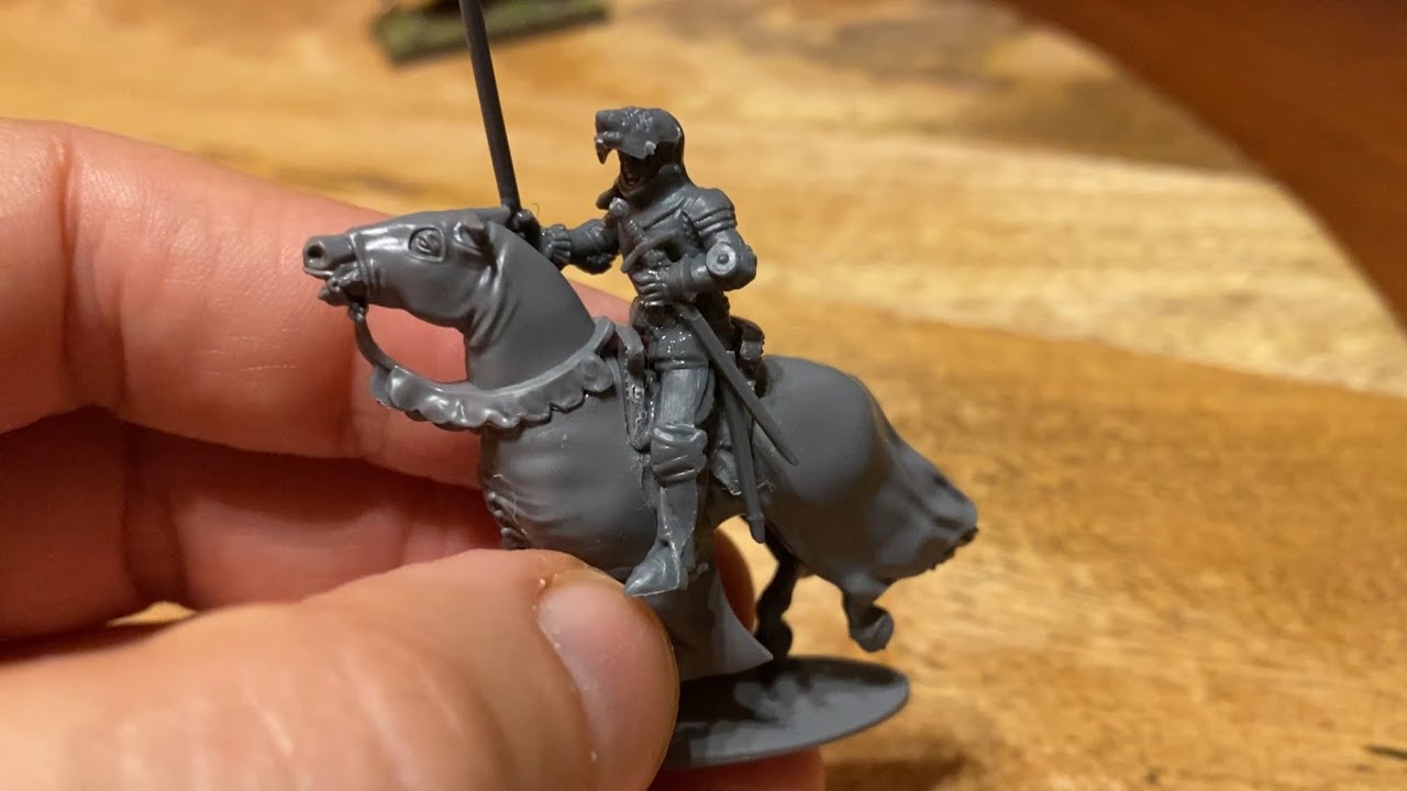 Victrix Medieval Knights review and suggestions for kitbashing with Perry and Fire-Forge minis.