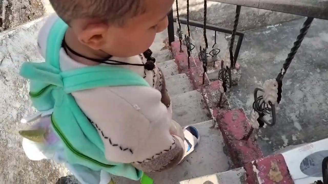 Main Aur Madhav pahli bar Gaye anganbadi