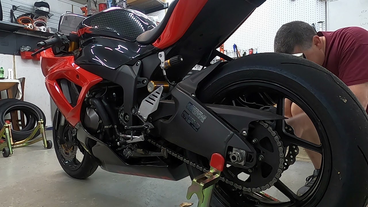 How to Remove ZX6R Rear Tire