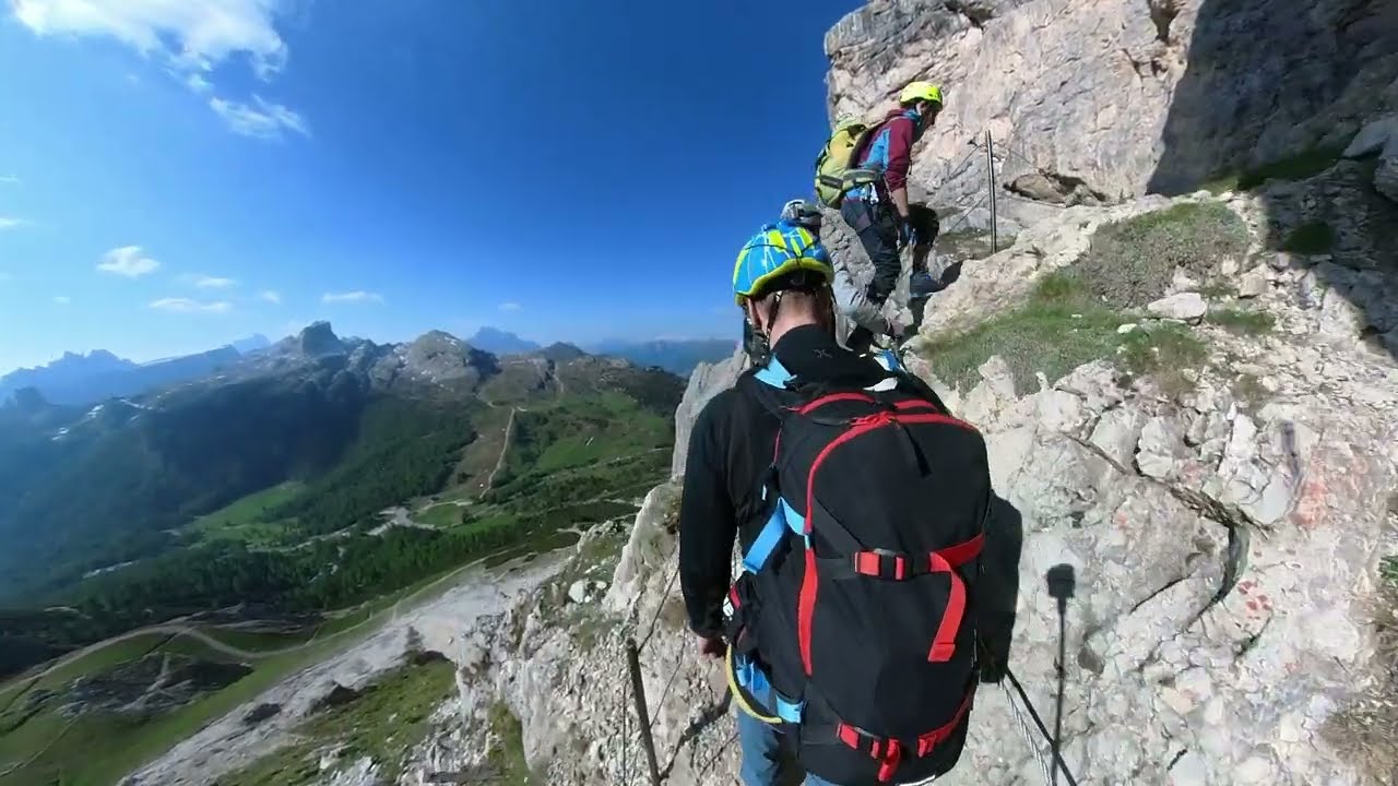 Passo Falzarego, Cengia  Ettore Martini e galleria del piccolo Lagazuoi.