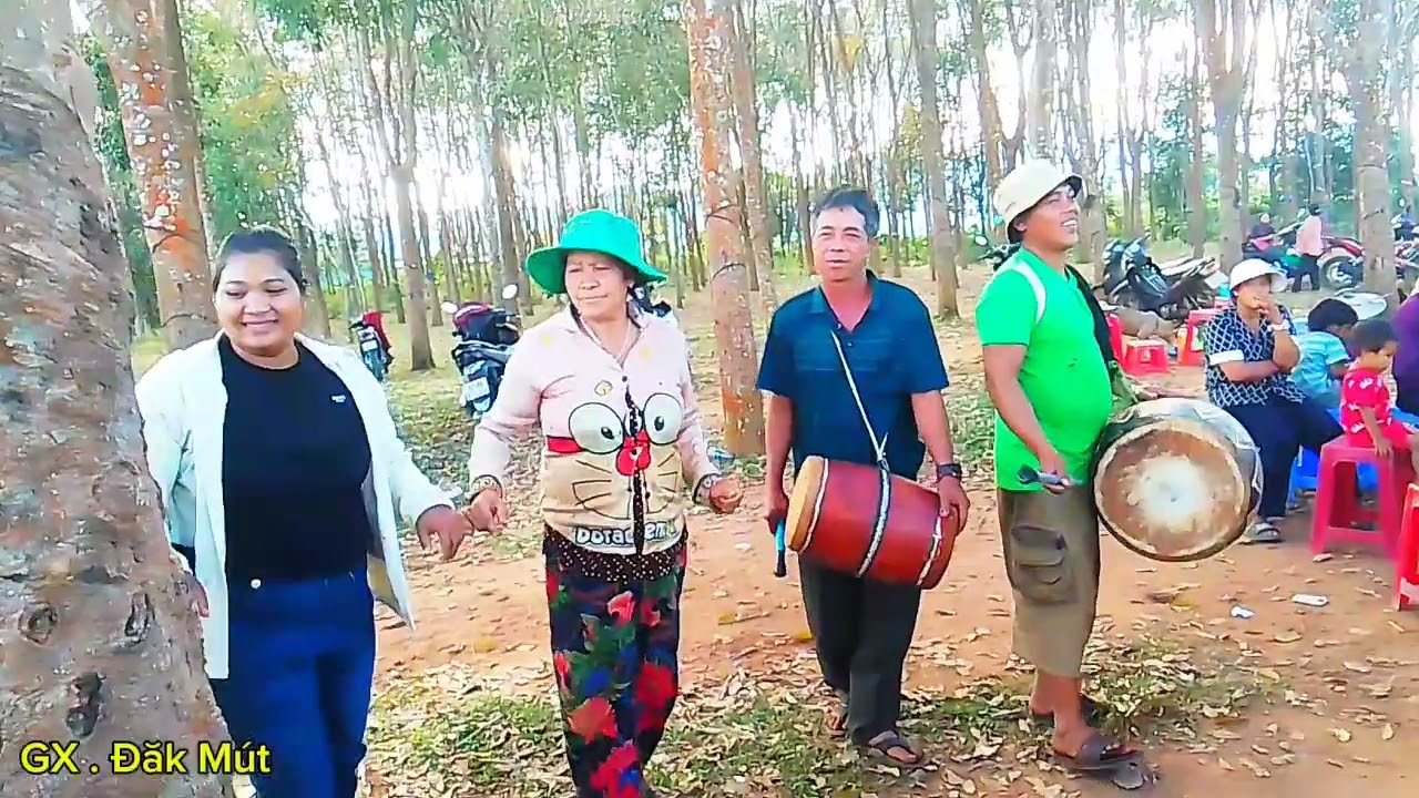 Mừn Lễ BỐN MẠNG CHA XỨ _ GX . Đăk Mút _ GP. KON Tum _ Ngày 27/12/2025