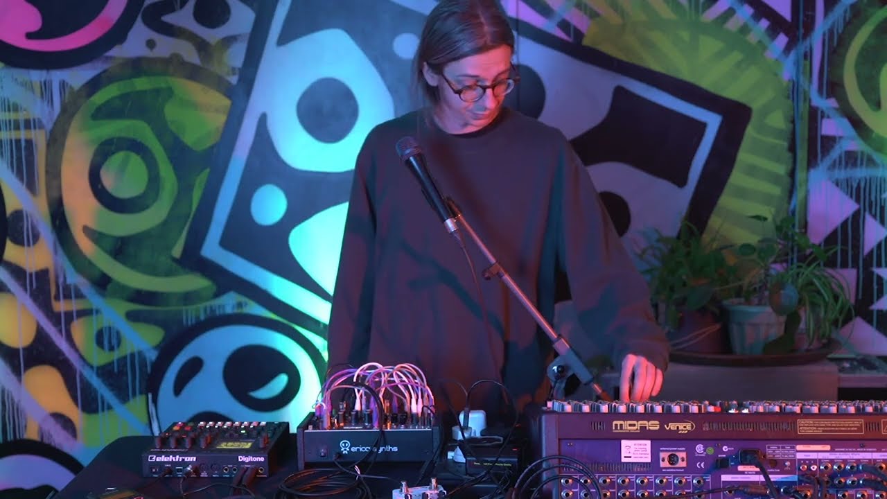 BUBBLE PEOPLE x SOVA LABS