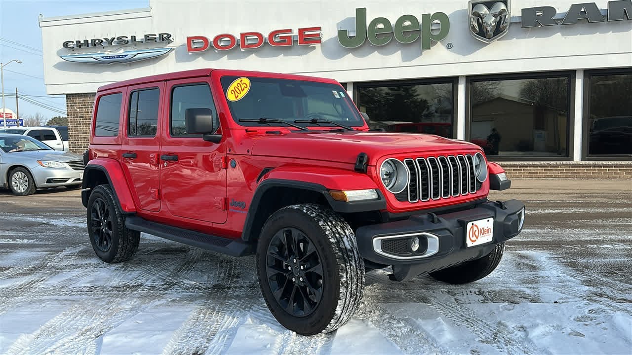 2025 Jeep Wrangler Sahara 4xe Clintonville, Shawano, Waupaca, Green Bay, Appleton WI