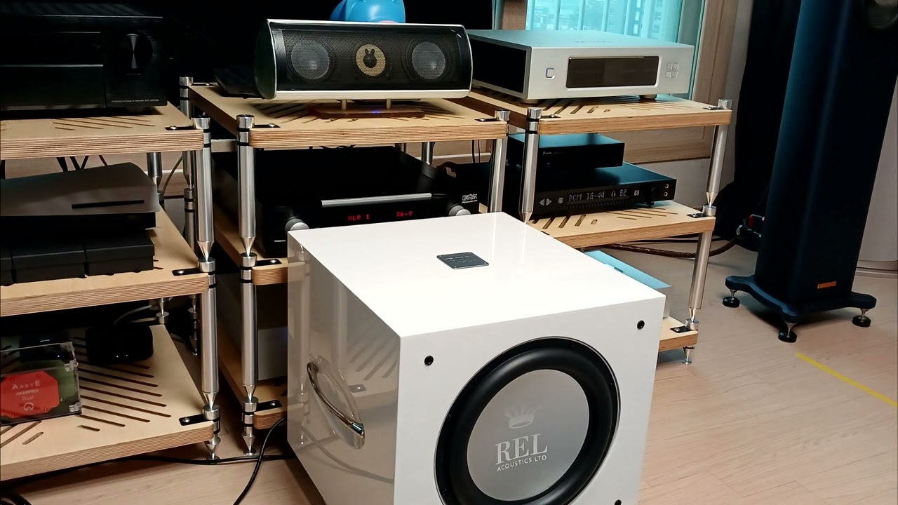 MAGICO S1 MK2+REL S812