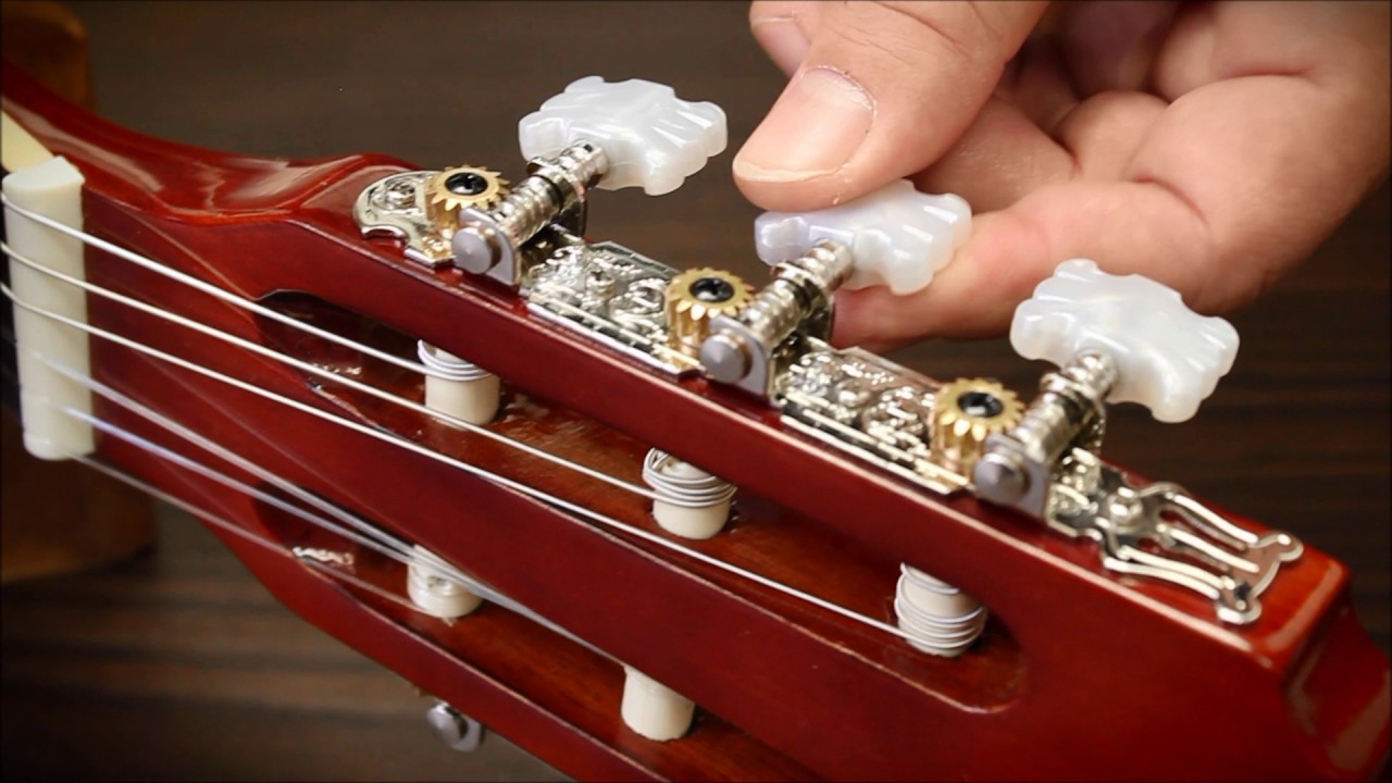 Como Trocar as cordas do seu Viol&atilde;o Nylon