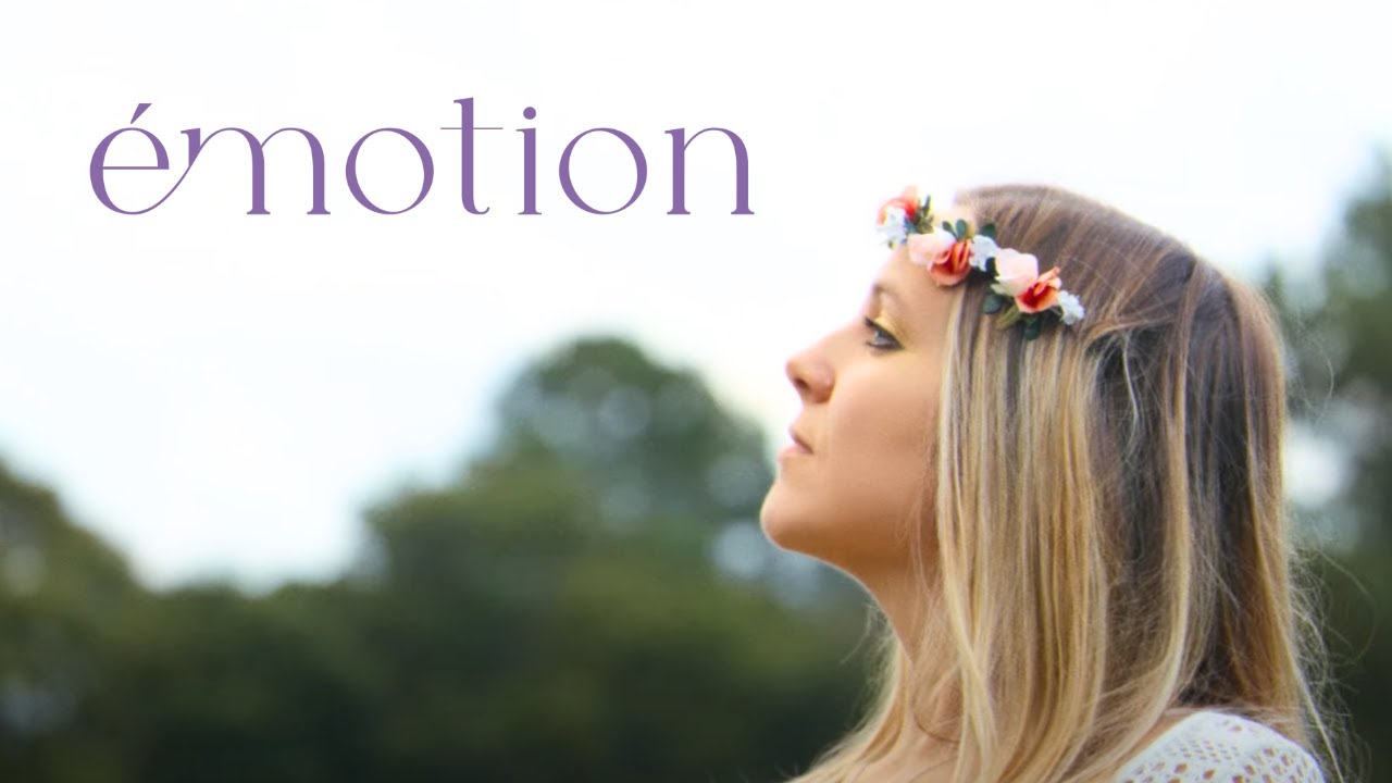 EMOTION - Aziliz Manrow (Clip officiel)