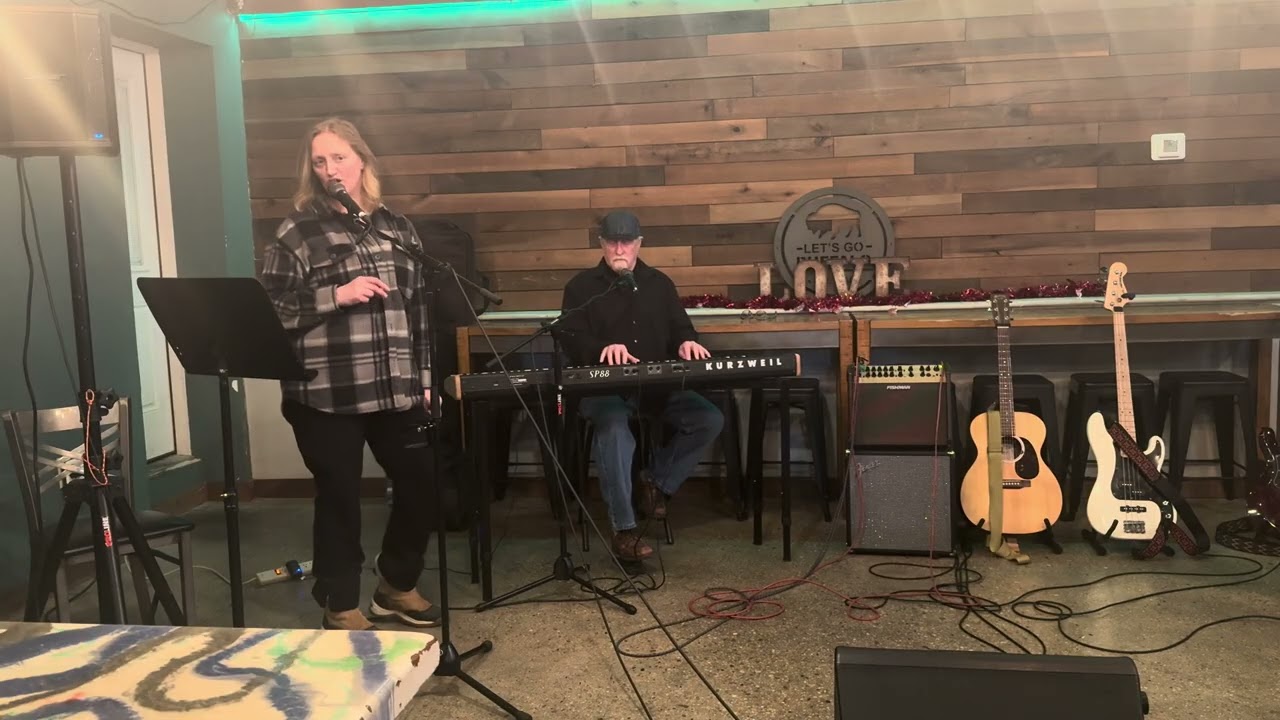 Gracie with Danimac 3  January 28, 2026 @MobjackTavernOpenMic #gracie #danimac