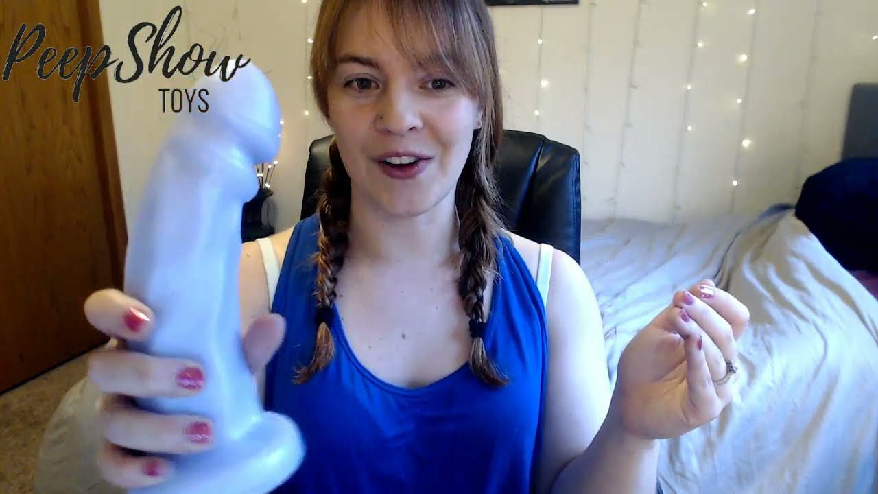 Toy Review - Uberrime Splendid Large Dildo Sex Toy, courtesy of Peepshow Toys