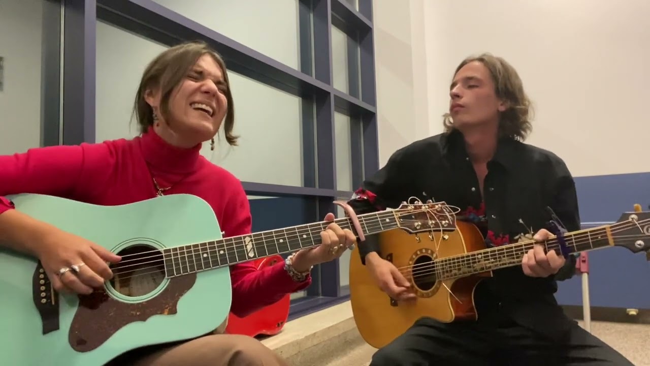 The Lucky One - Alison Krauss cover by Léa Deschênes and Marcelin Ouellette