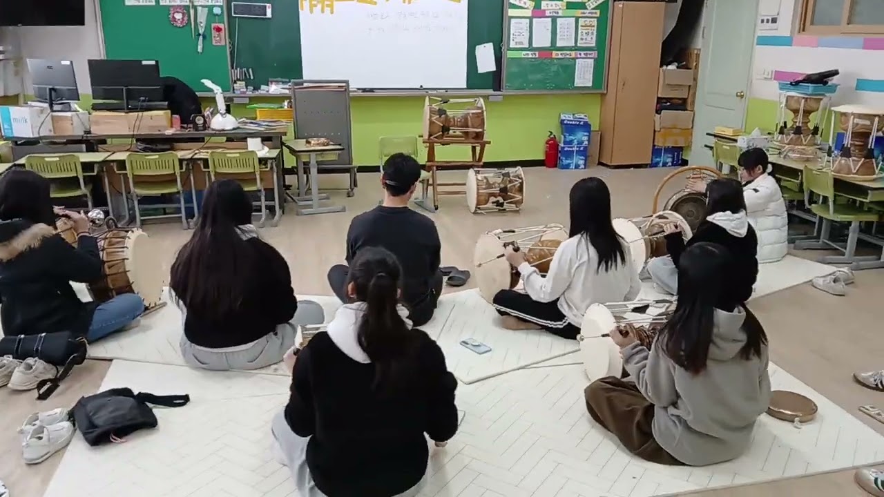 은율탈춤 청소년반, 영남웃다리농악 사물놀이 앉은반 연습 / 키르기스스탄 청소년 민속축제 준비 (2026.2.25(수))