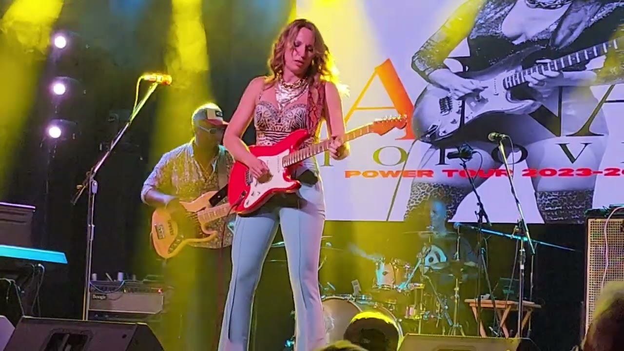Fencewalk - Ana Popovic (8/11/2023)