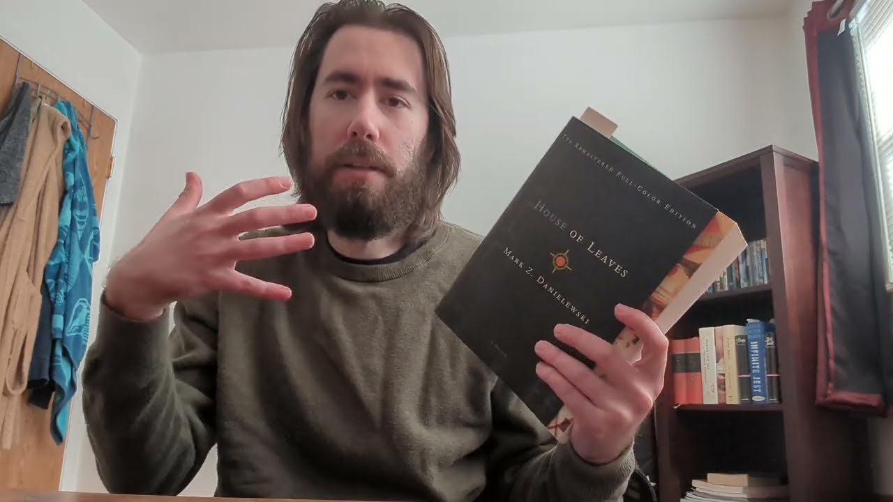 House of Leaves by Mark Z Danielewski - Book Review