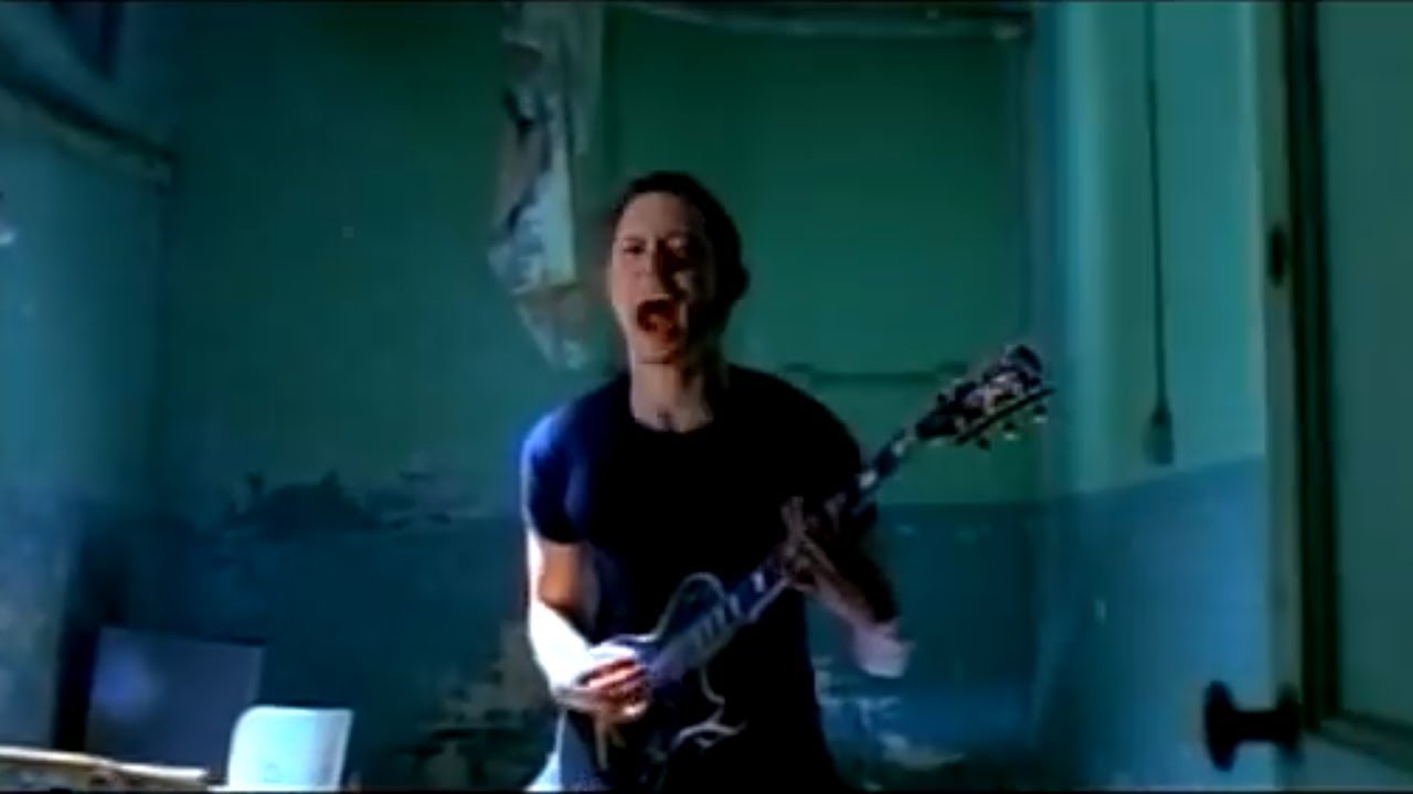 Trivium - Like Light To The Flies [OFFICIAL VIDEO]