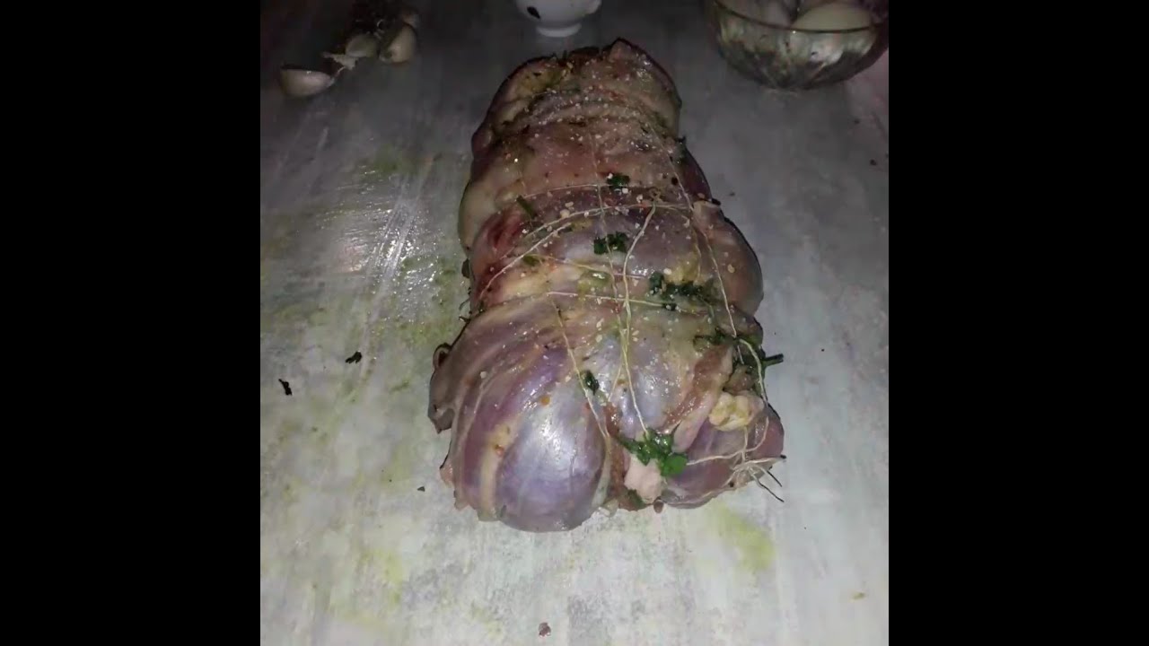 Épaule d'agneau farcie roulée au four كتف الغنم محشي في الفرن #recette #ramadan 🌙 #رمظان