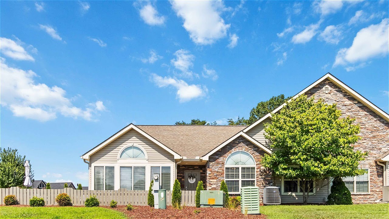 412 Deerlake Place, Bronston, Ky 42518