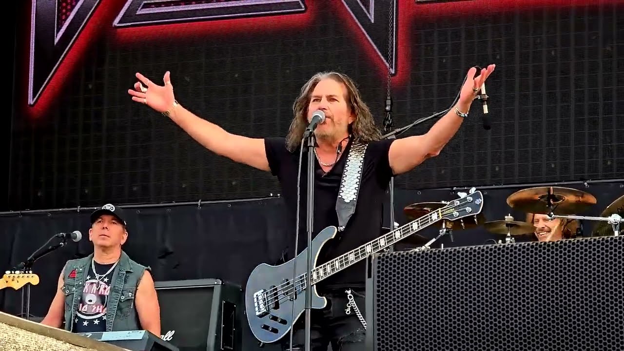 Winger - Down Incognito (Live SRF 2024-06-05)