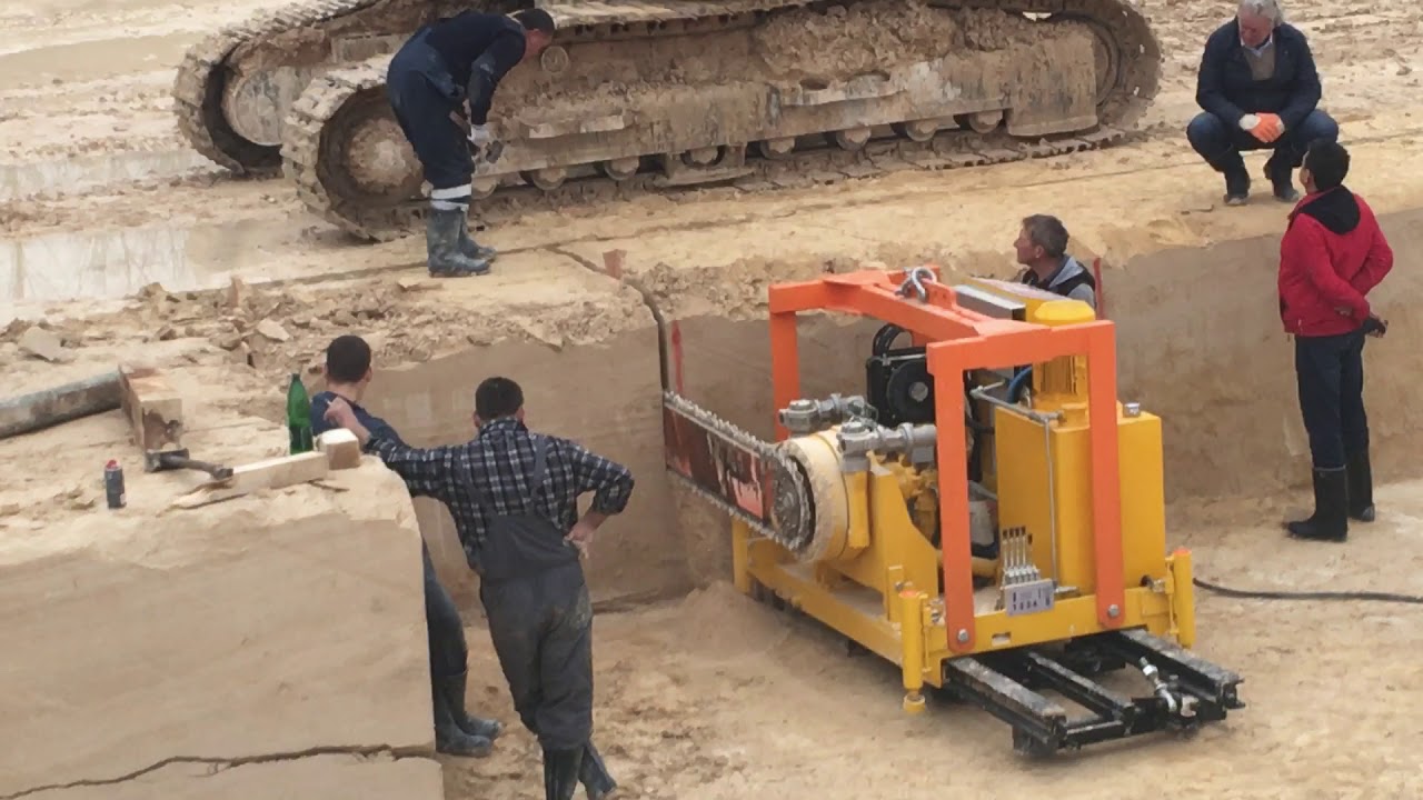 CHAIN SAW MACHINE TCI260VH....UNUSUAL CUTS!