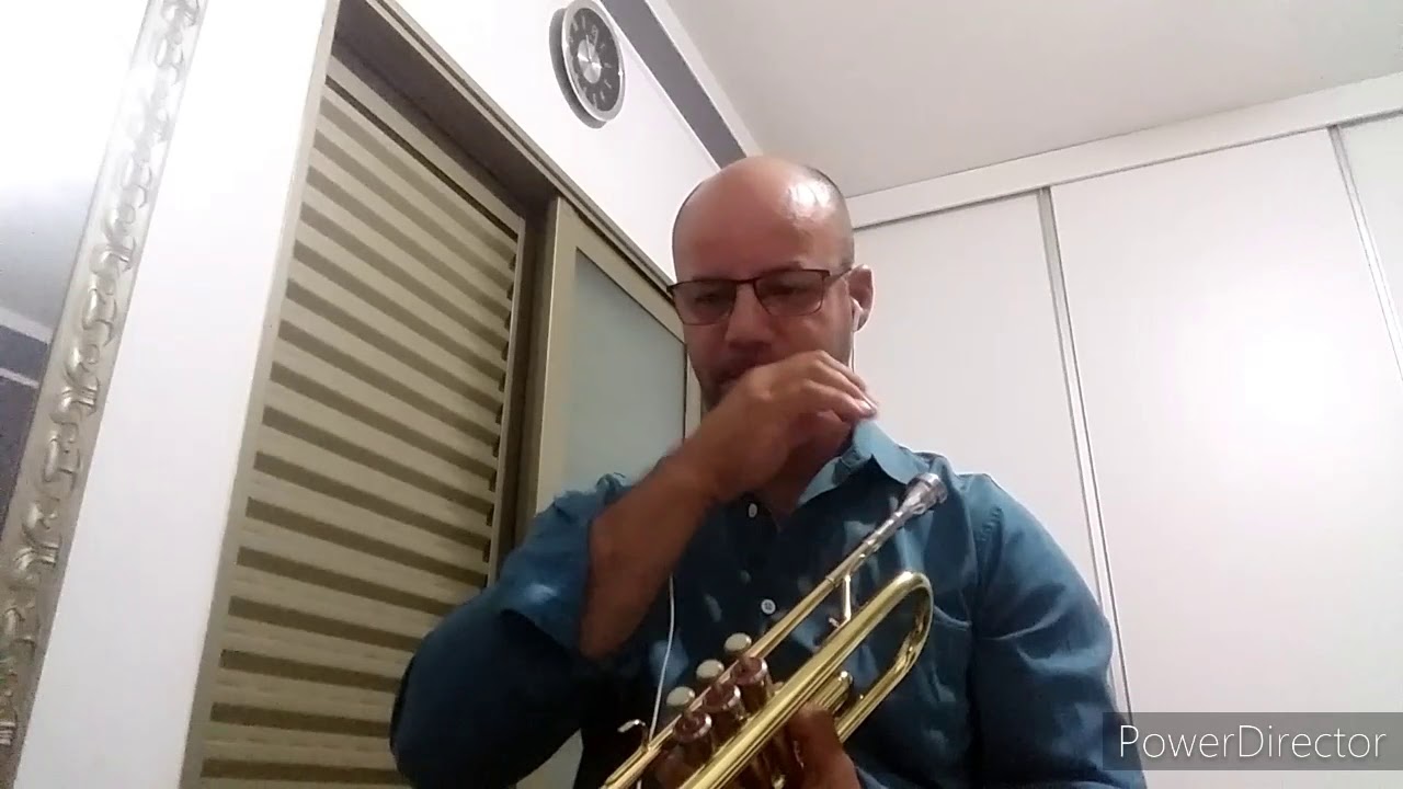 HINO 374 SANTO,SANTO,SANTO CCB TROMPETE