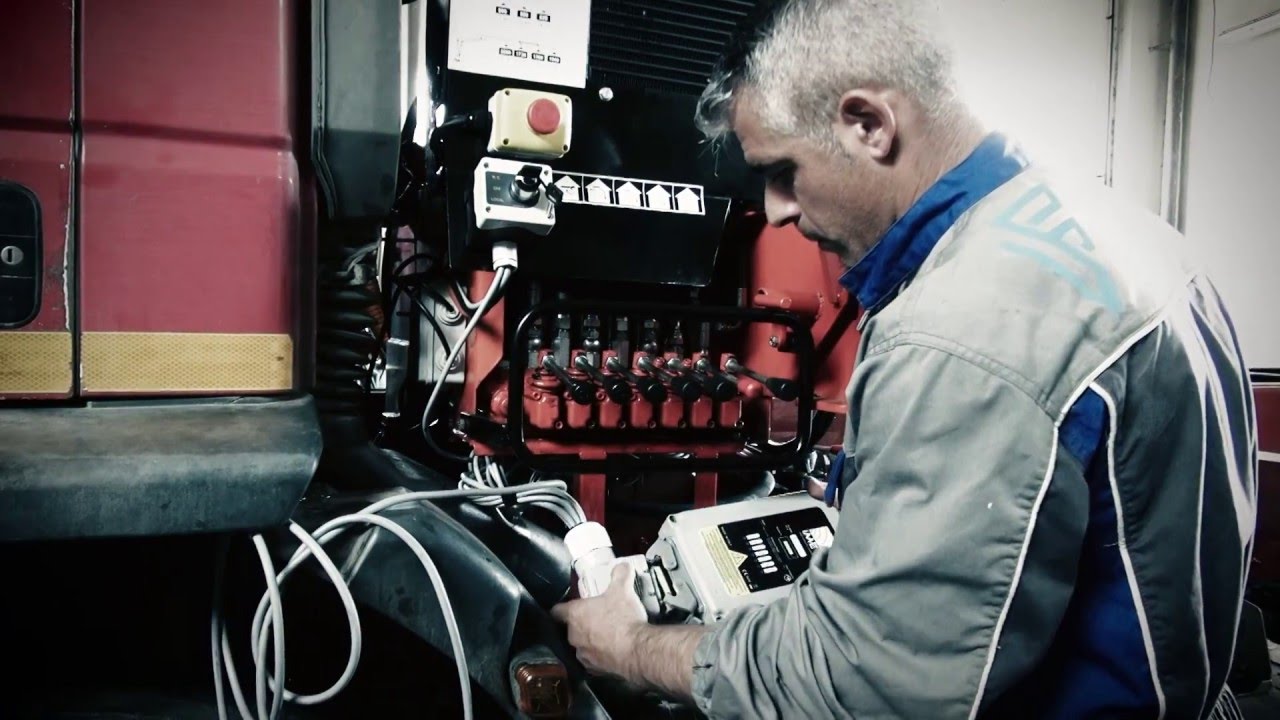 Installazione radiocomando IMET su una gru per autocarro