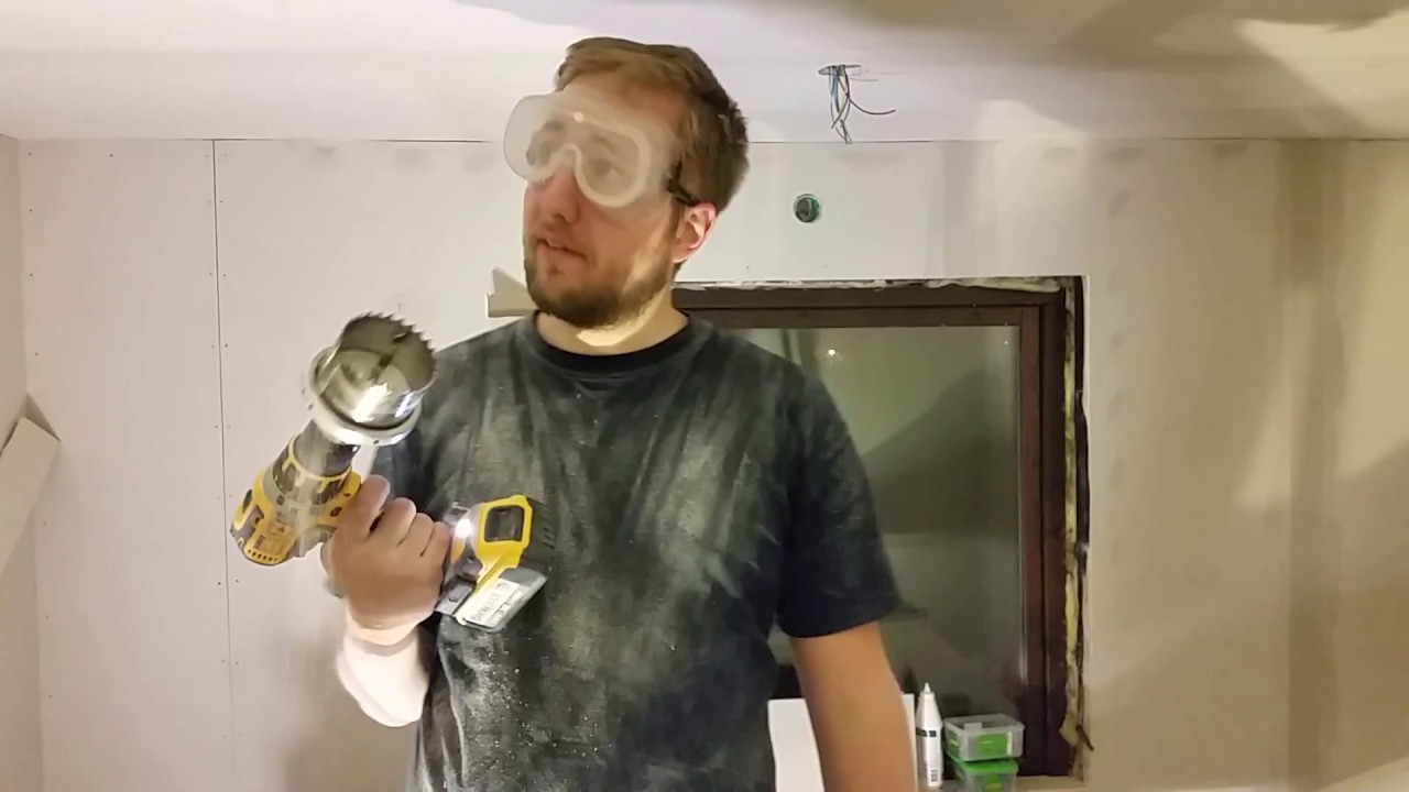 Byggvlog Huset Del 7 - HUR MAN INSTALLERAR SPOTTAR!